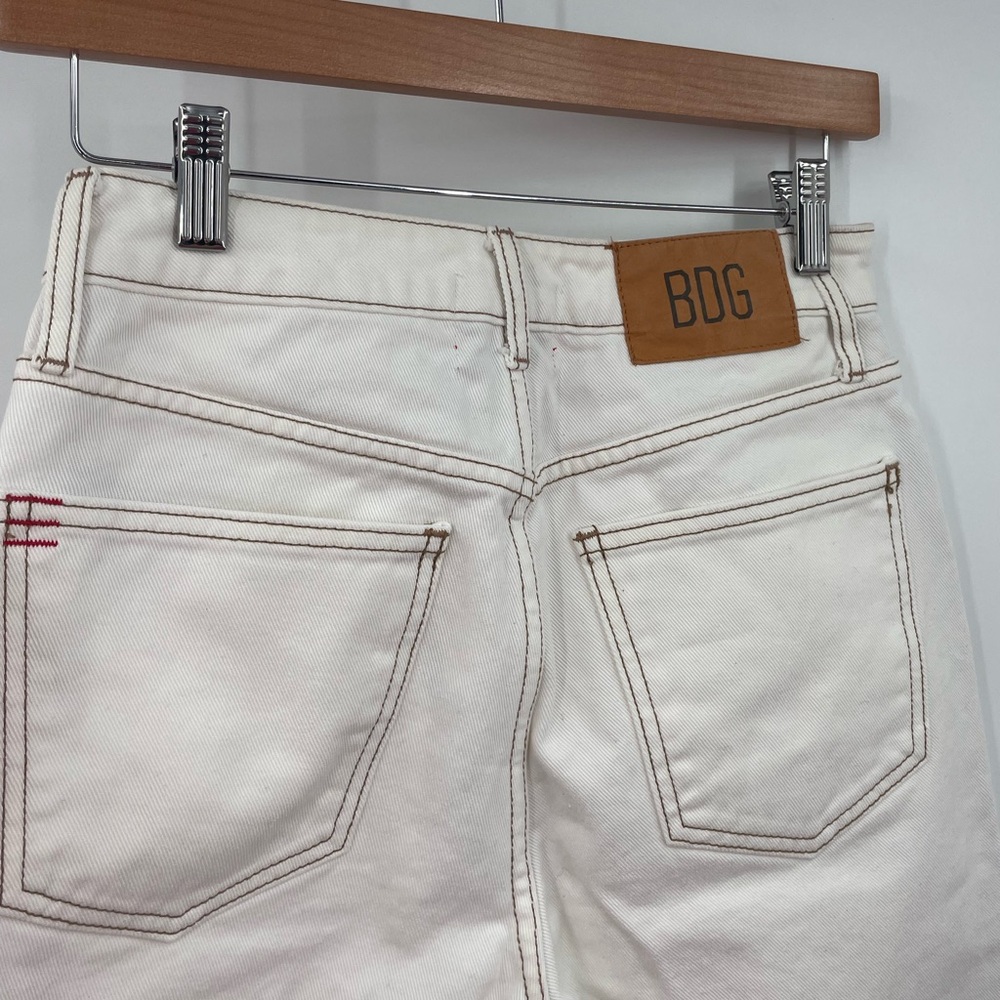 High Rise White Mom Jean - Picture 2 of 3